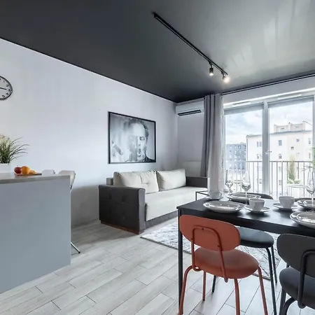 شقة Modern Black Spot بوزنان