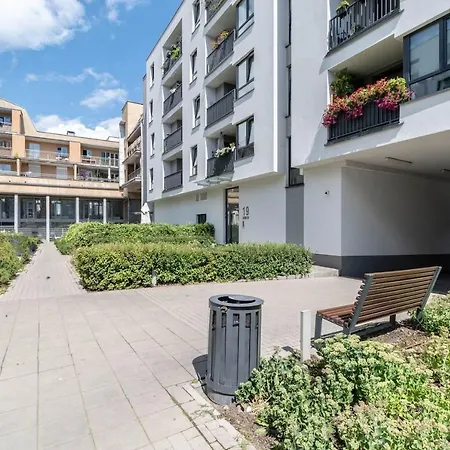 Modern Black Spot شقة