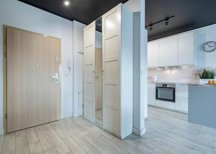 Modern Black Spot * Poznań